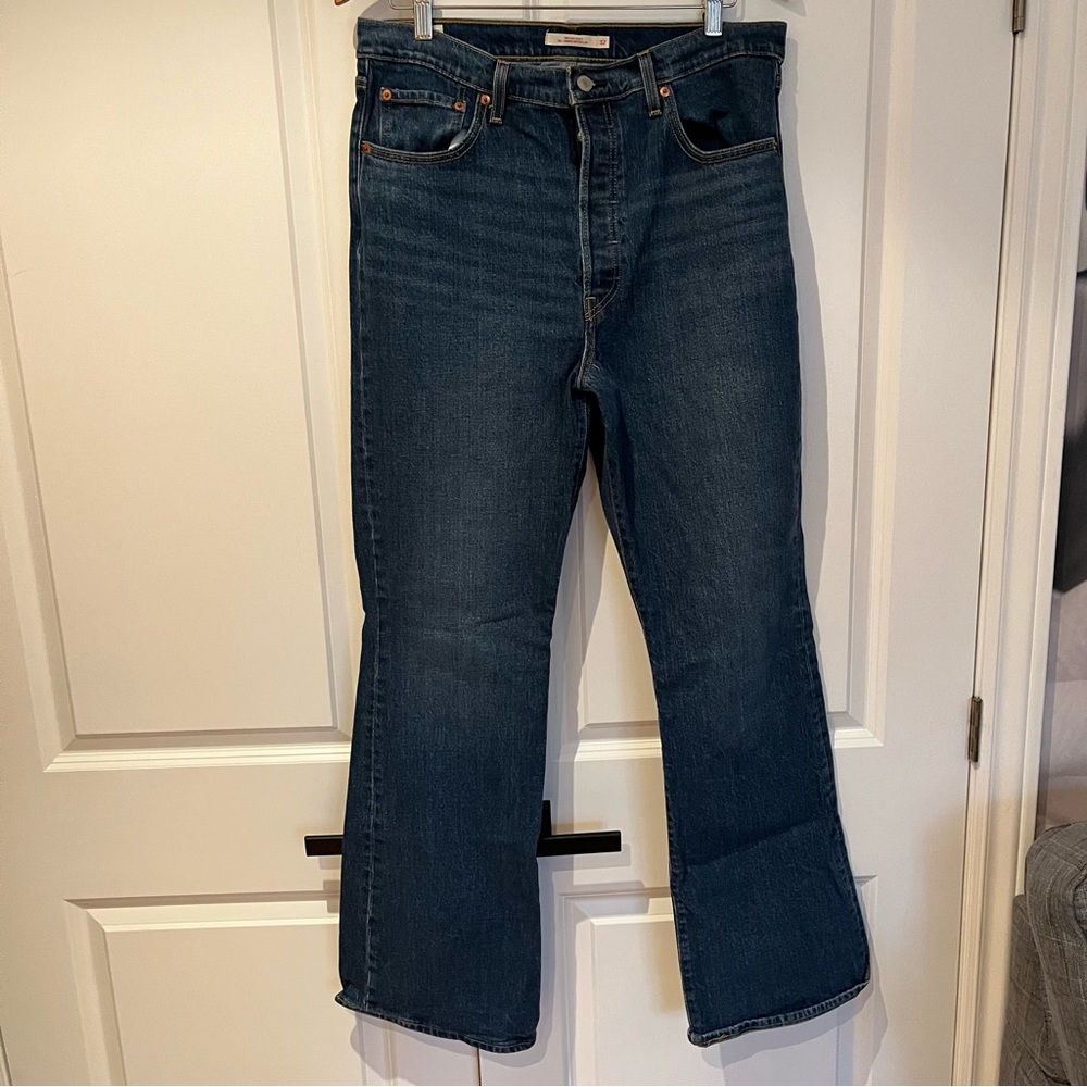Levi’s Ribcage boot cut jeans size 32 NWOT
